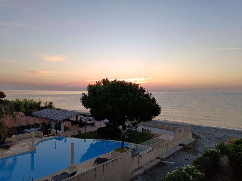 Appartement T2 Bord De Mer - Maria Beach Santa-Lucia-di-Moriani Exterior foto